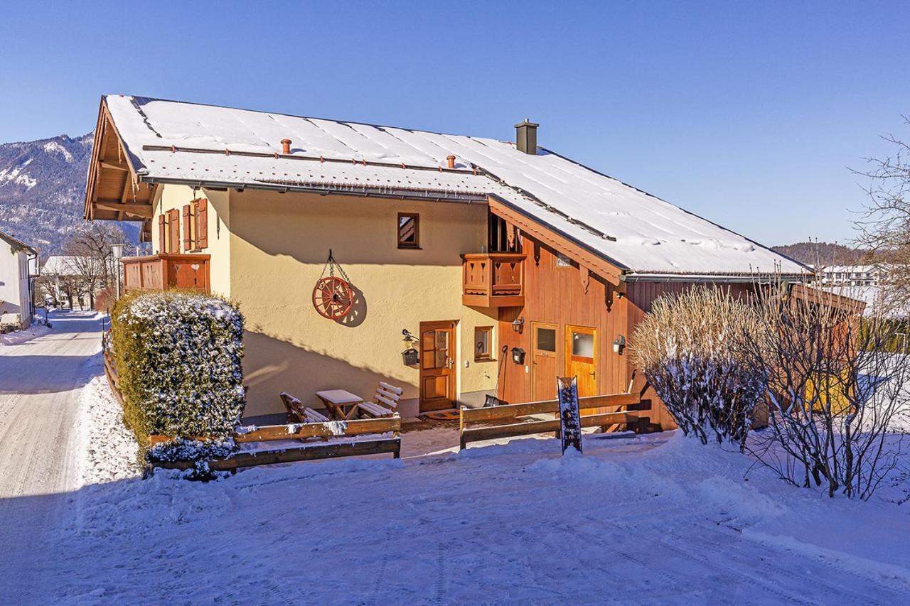 Chiemgauferienwohnungen - Wanderlust Und Alpenrose Unterwoessen Exterior photo